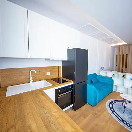 Prestige At Komuna E Parisit Apartment Tirana